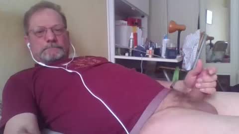 Snapshot of wanky357 chatting on March 9, 2026, 1:15 pm Tibo Love online show from March 9, 2026, 1:15 pm