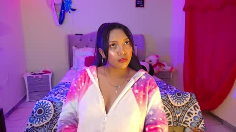 Snapshot of warisgoddes chatting on January 7, 2025, 3:57 am EMILY online show from January 7, 2025, 3:57 am
