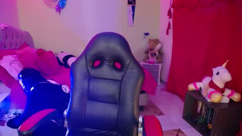 Snapshot of warisgoddes chatting on January 22, 2025, 7:46 am EMILY online show from January 22, 2025, 7:46 am