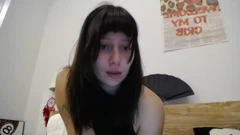 Snapshot of warm_june chatting on July 18, 2026, 1:59 pm June online show from July 18, 2026, 1:59 pm