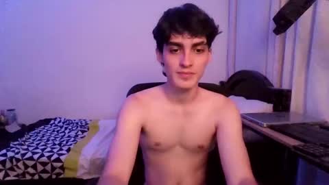 Snapshot of warrenblushfire chatting on October 20, 2025, 4:24 am W A R R E N B L U S H F I R E online show from October 20, 2025, 4:24 am