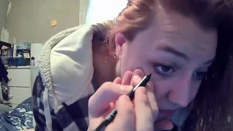 Snapshot of warwhore24 chatting on February 5, 2025, 5:20 pm warwhore24 online show from February 5, 2025, 5:20 pm