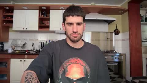 Snapshot of wat___sapbody chatting on October 29, 2025, 6:42 pm wearetwo online show from October 29, 2025, 6:42 pm