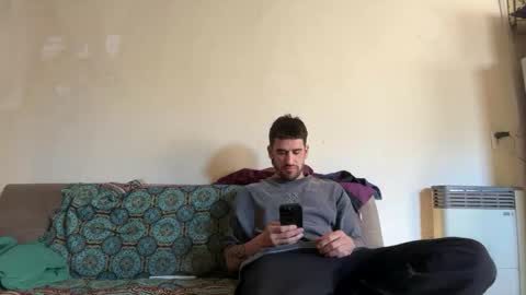 Snapshot of wat___sapbody chatting on November 9, 2025, 4:49 pm wearetwo online show from November 9, 2025, 4:49 pm