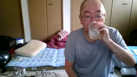 Snapshot of watanosmoking chatting on October 5, 2025, 1:26 am watanosmoking online show from October 5, 2025, 1:26 am
