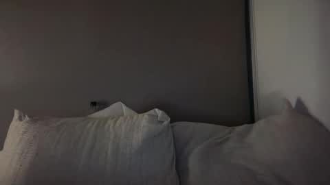 Watch your Bae online show from April 16, 2026, 2:12 am