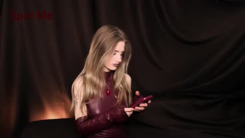 Snapshot of waterfallwoods chatting on February 11, 2026, 5:18 pm waterfallwoods online show from February 11, 2026, 5:18 pm