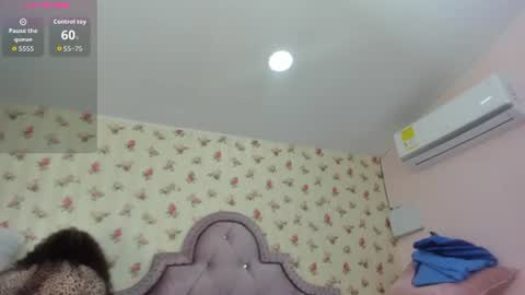 Snapshot of watson_crystal00 chatting on June 18, 2026, 2:10 pm Milf Latina online show from June 18, 2026, 2:10 pm