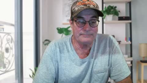 Snapshot of wbfarm chatting on November 25, 2025, 1:27 am WB Farm online show from November 25, 2025, 1:27 am