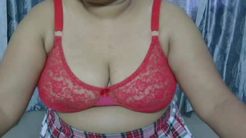 khushiwife kabirhubby kavyasexy gf online show from May 20, 2026, 2:40 am
