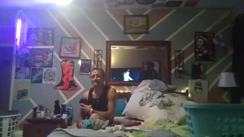 Snapshot of we_r_freaks chatting on February 21, 2026, 9:32 am we_r_freaks online show from February 21, 2026, 9:32 am