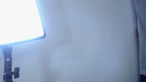 Snapshot of we_we77 chatting on October 26, 2025, 10:15 pm we_we77 online show from October 26, 2025, 10:15 pm