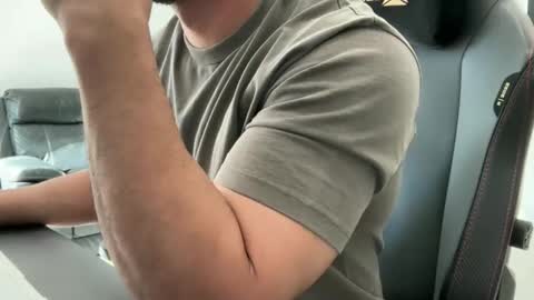 Weapon X online show from April 9, 2026, 11:21 pm