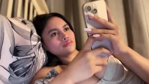 Maggie online show from December 2, 2025, 3:29 pm