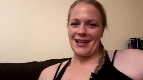 HayleyJay online show from May 15, 2026, 2:51 am