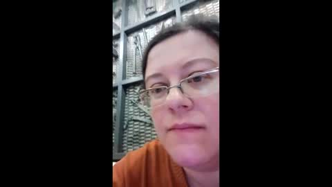 Marina online show from March 10, 2025, 5:39 pm