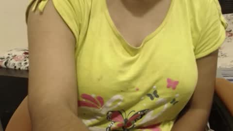 mina online show from September 28, 2025, 10:42 am