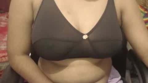 Snapshot of webshowxxx chatting on August 6, 2026, 1:57 pm mina online show from August 6, 2026, 1:57 pm