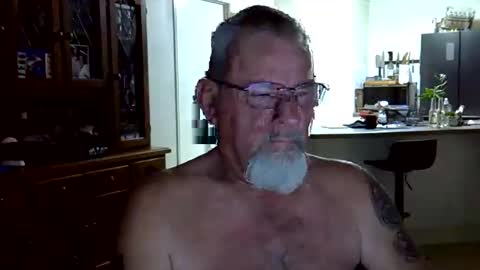 Snapshot of wellhelloo chatting on February 14, 2026, 6:37 pm Wellhelloo online show from February 14, 2026, 6:37 pm
