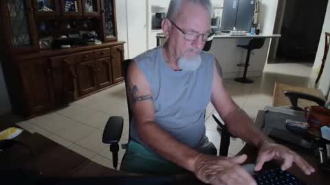 Snapshot of wellhelloo chatting on February 22, 2026, 7:12 pm Wellhelloo online show from February 22, 2026, 7:12 pm