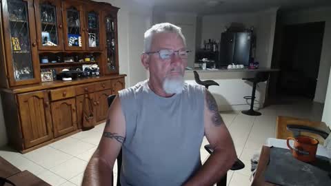 Snapshot of wellhelloo chatting on February 24, 2026, 7:01 pm Wellhelloo online show from February 24, 2026, 7:01 pm