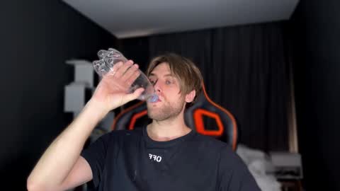 wellidonehere online show from November 2, 2025, 10:56 pm