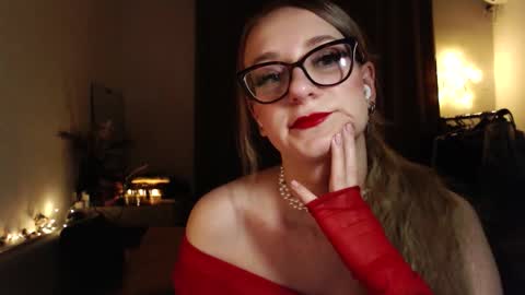 Liza online show from November 3, 2025, 7:04 pm