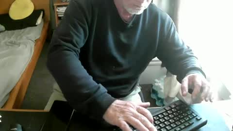 wellkrakenwell online show from November 5, 2025, 7:25 pm