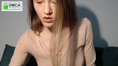 Snapshot of weltmilen chatting on December 1, 2024, 5:35 pm Milena online show from December 1, 2024, 5:35 pm