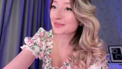 Daisy    online show from October 20, 2025, 4:07 pm