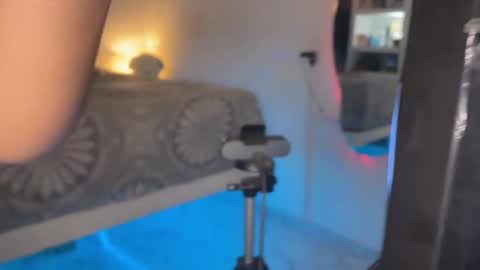 Wendy Alex online show from February 24, 2025, 8:14 pm