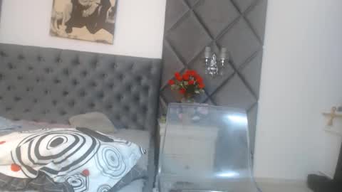 wendychantal online show from November 5, 2025, 4:12 am