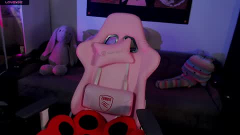 Snapshot of wendyycandy chatting on June 17, 2026, 4:19 pm wendyycandy online show from June 17, 2026, 4:19 pm