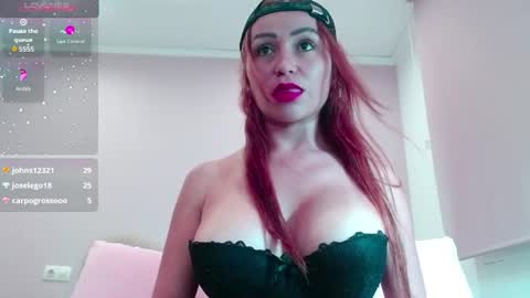 TaTis online show from July 3, 2026, 8:04 pm