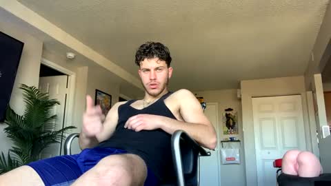 Snapshot of wentbrokeonstrippers chatting on February 5, 2025, 4:14 pm Topjitt online show from February 5, 2025, 4:14 pm