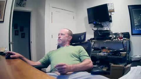 Snapshot of weseeyouwatching chatting on November 3, 2025, 3:24 pm weseeyouwatching online show from November 3, 2025, 3:24 pm