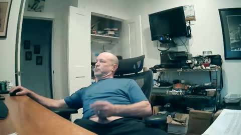 Snapshot of weseeyouwatching chatting on November 10, 2025, 3:22 pm weseeyouwatching online show from November 10, 2025, 3:22 pm