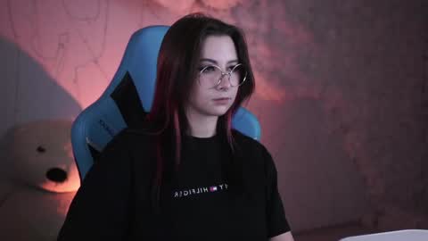 little girl who is always rightLisa online show from December 13, 2024, 9:24 am