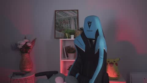 little girl who is always rightLisa online show from December 27, 2024, 5:42 am