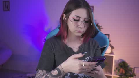 little girl who is always rightLisa online show from January 9, 2025, 2:22 am