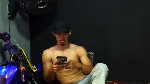 wesley_77 online show from March 31, 2026, 7:20 am