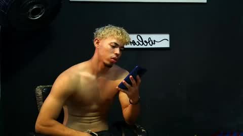 wesley_77 online show from May 23, 2026, 10:36 pm