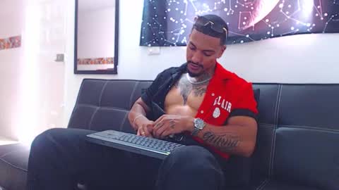 Wesley Rogger online show from November 13, 2025, 5:01 pm