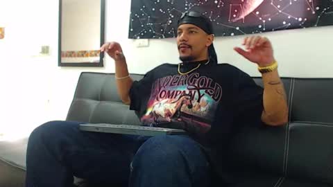 Wesley Rogger online show from November 23, 2025, 5:13 pm