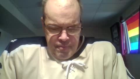 westcoasthockeyplayer online show from January 6, 2025, 6:52 pm