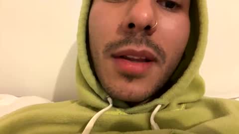 wet1wood online show from October 16, 2025, 3:51 am