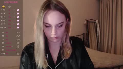 Lana online show from February 26, 2025, 5:28 pm