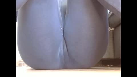 wet_pants2022 online show from March 6, 2025, 11:25 am