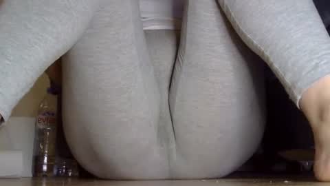 wet_pants2022 online show from January 9, 2026, 9:05 pm