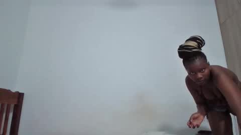 Snapshot of wet_pussieyy chatting on February 14, 2026, 7:21 pm wet_pussieyy online show from February 14, 2026, 7:21 pm